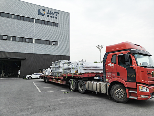 尼為設備發(fā)貨